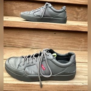 Levi’s Strauss & Co Mens Leather Upper Sneaker Size 9